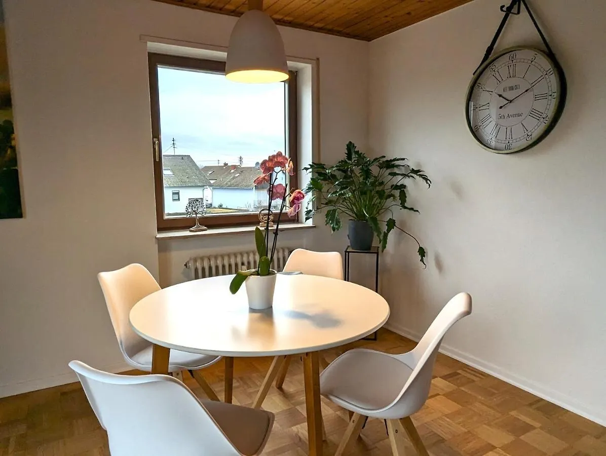 Lakeside Living Pfalz - Free Parking & Balkony Neuhofen